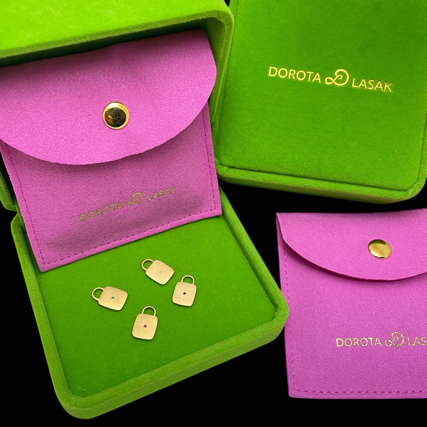 22k gold emerald square charm