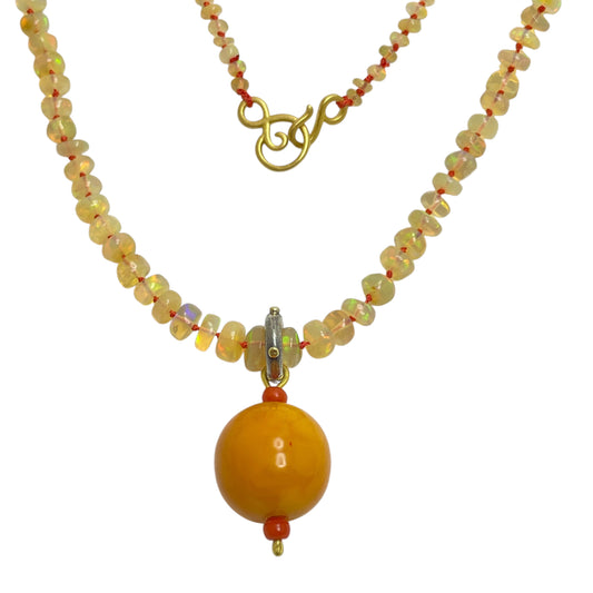 22k GOLD AMBER CORAL CHARM